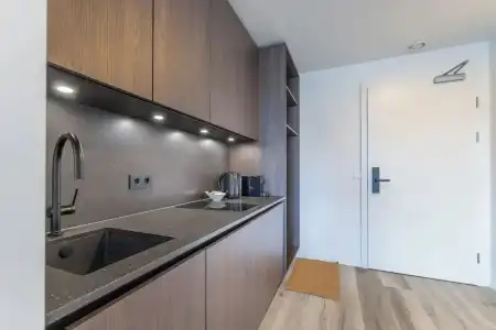 Hlemmur Suites - 130