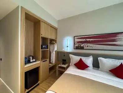 Ramada Plaza by Wyndham - 61