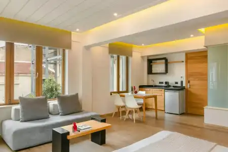 Querini Luxury Suites - 60