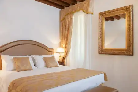San Teodoro Palace - Luxury Apartments - 10