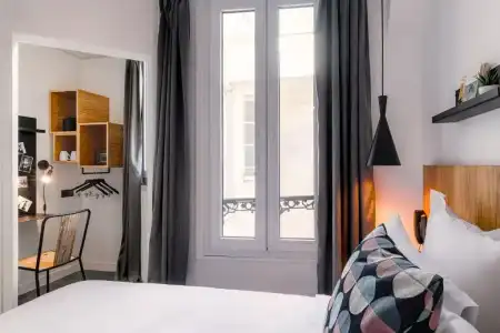 9Bastille-Lyon - 20