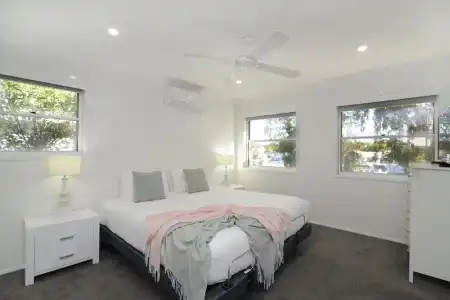 Noosa Entrance Waterfront Resort - 207