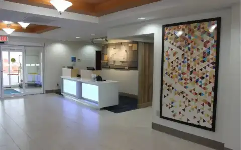 Holiday Inn Express Orlando S. Davenport - 12