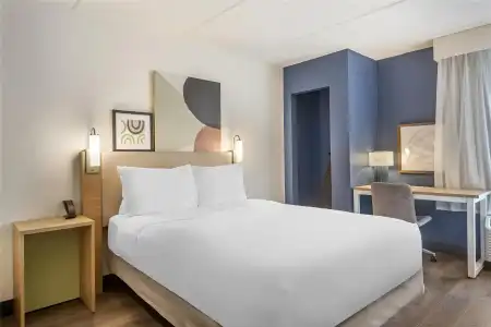 Spark by Hilton Atlanta Airport South College Park - 55