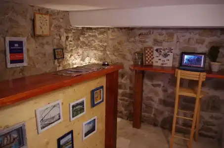 Freedom Hostel Budva - 9
