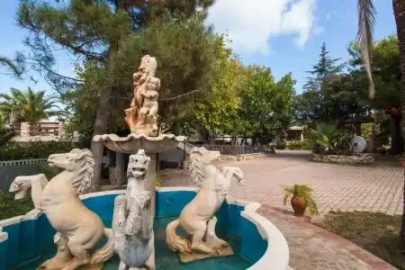 Village Eden - 100
