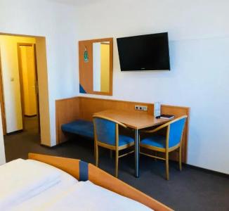 & Restaurant Europa - 3