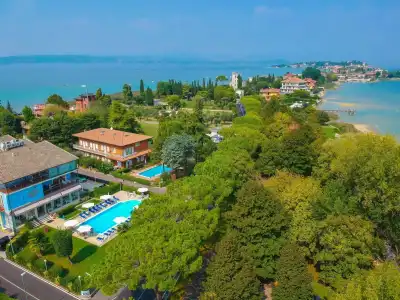 His Sirmione - Lakeview Pool - 15