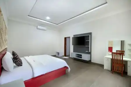 Jineswari Kuta - 7