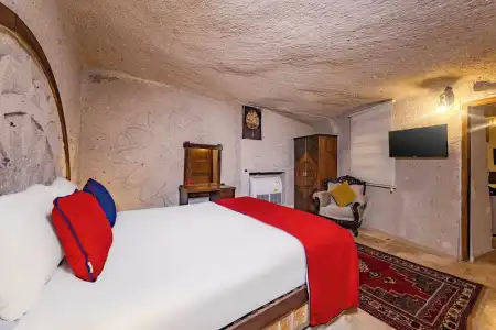 Sunset Cave - 213