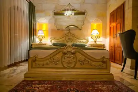 Serenus Cave Suites - 57