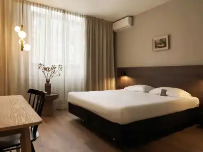 Townhouse Apartments - 27
