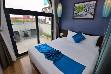 Bella Premier & Rooftop Skybar - 2