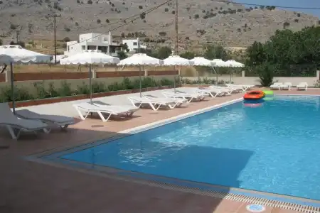 Sunshine Lardos - 6