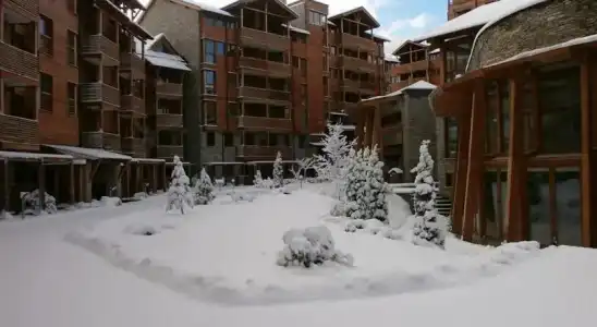 Saint Ivan Ski Apartments - 12