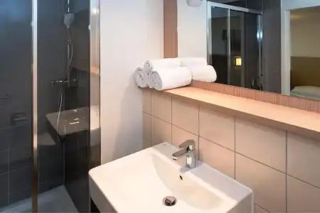 B&B Frankfurt-Airport - 8
