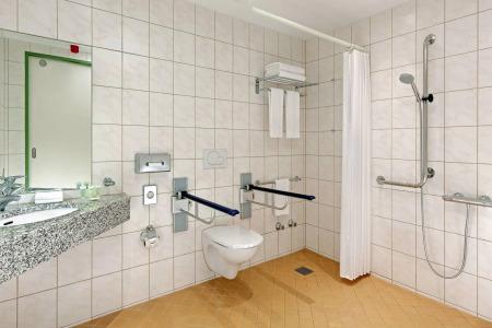 Courtyard by Marriott Berlin City Center - 38