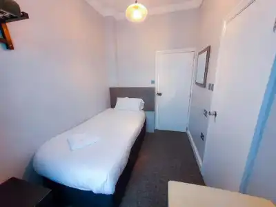 Plaza Hammersmith - 17