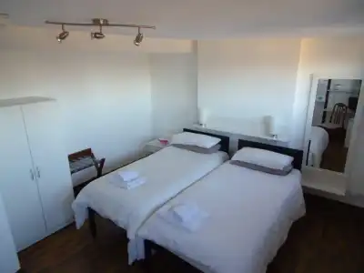 Breeze Guest House - 11