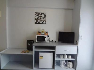 Adina Place Motel Apartments - 15