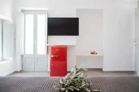 Caldera Cliff Illusion Suites - 102