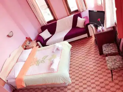 Karyatit Kaleiçi - 80