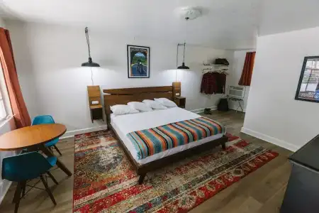 2 Master Suites - Clean - Cozy - WiFi - Elk - Covered Porch - ezAccess - 5 Stars - 18