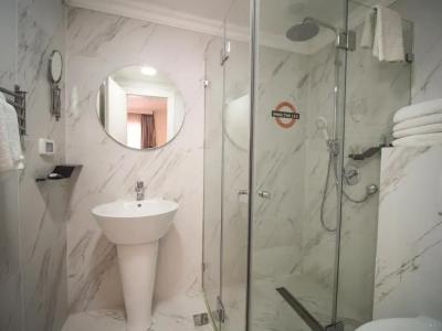 Paamonim Jerusalem - 143