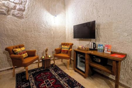 Tulip Cave Suites - 267