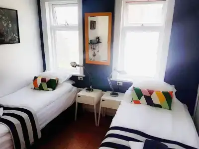 Refurinn Reykjavik Guesthouse - 41