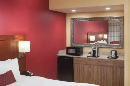 Courtyard by Marriott Jackson - 34