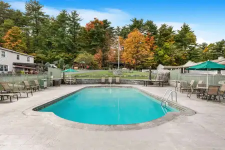 Super 8 by Wyndham Lake George/Downtown - 9