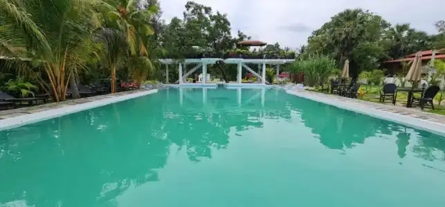 Lucky Beach Resort - 37