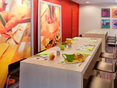 ibis Styles Honfleur Centre Historique - 11