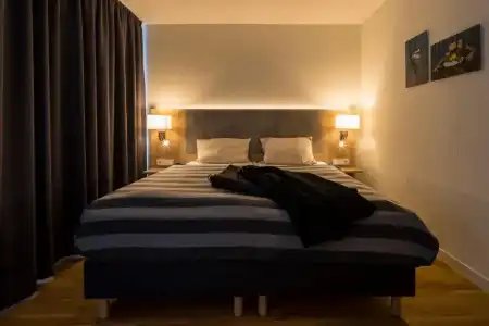 2Places Side - 46