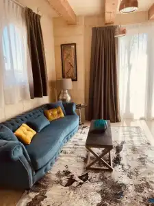Lulu Boutique - 2