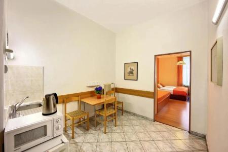 Golden City Garni - 60
