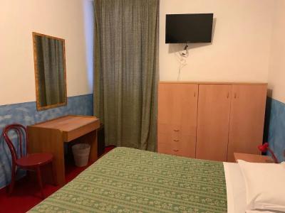 Boutique Calais Milano - 2