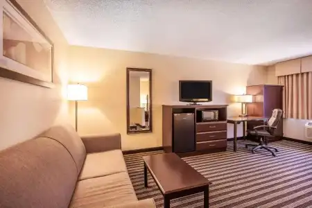 Quality Inn & Suites Vancouver - Hazel Dell - 67