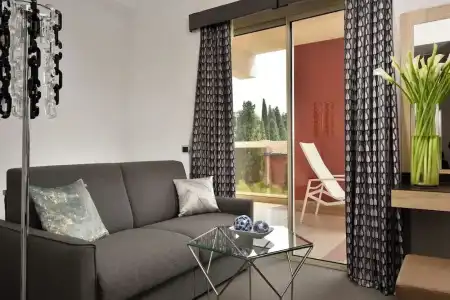 Continental Wellness & Spa - 140