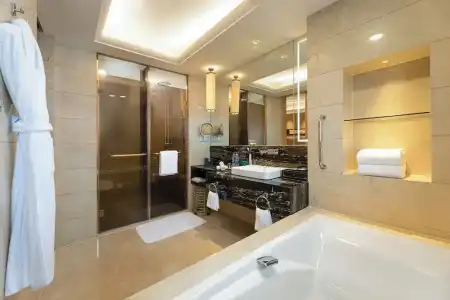 Crowne Plaza Xian by IHG - 39