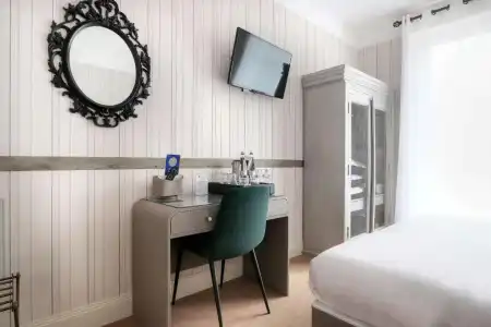 Best Western Brittany - 71
