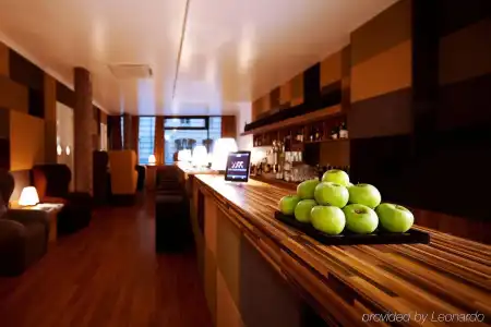 Numa Berlin Weinmeister - 45