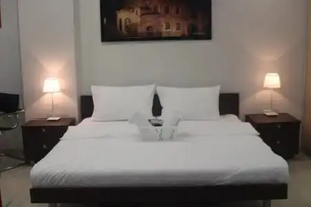 7 Hills Suites - 38