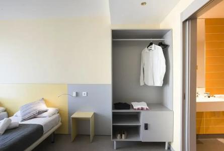 Twentytu Hostel Barcelona - 36