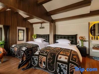 Lotus house - 109