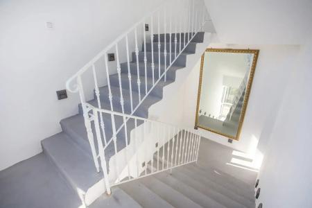 Vanik Suites - 107
