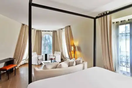 Le Metropolitan Paris Tour Eiffel, a Tribute Portfolio - 40