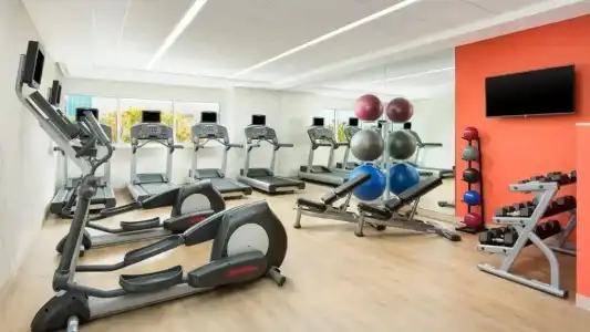 Courtyard by Marriott Santa Monica - 24