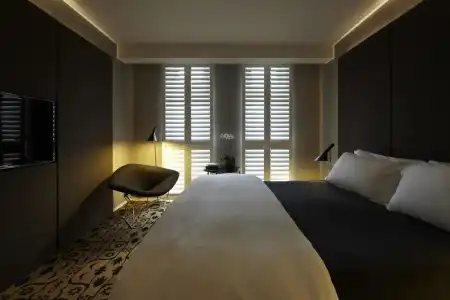 Burbury & Apartments - 2